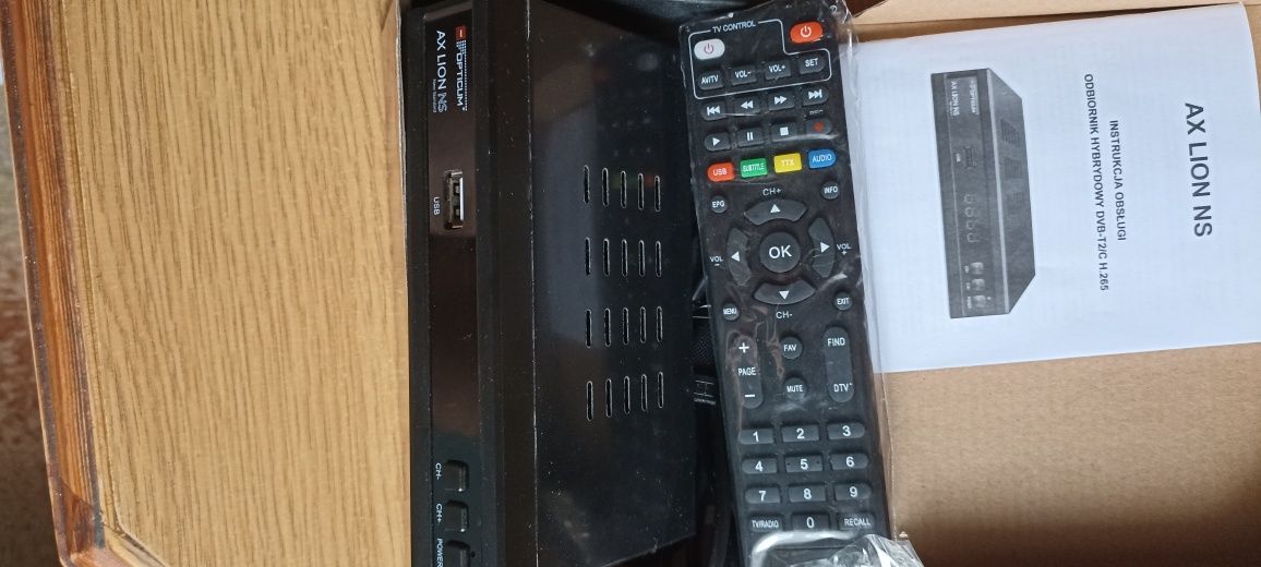 Dekoder DVBT2/C Opticum