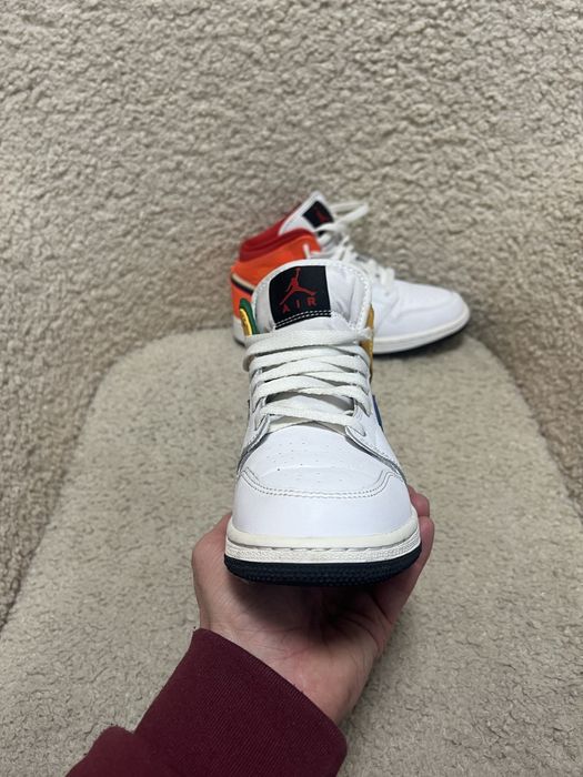 Жіночі кросівки Nike Air Jordan 1 Multicolor