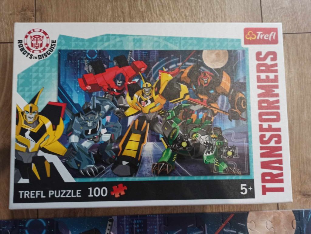 Puzzle transformers