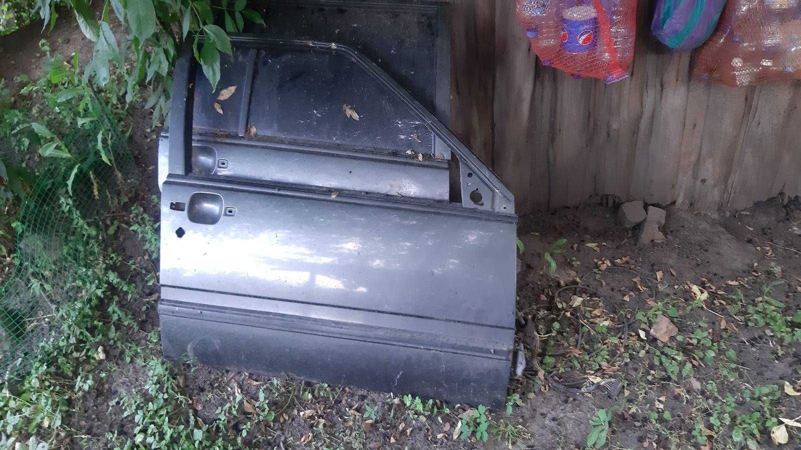 Двері Вольво 740