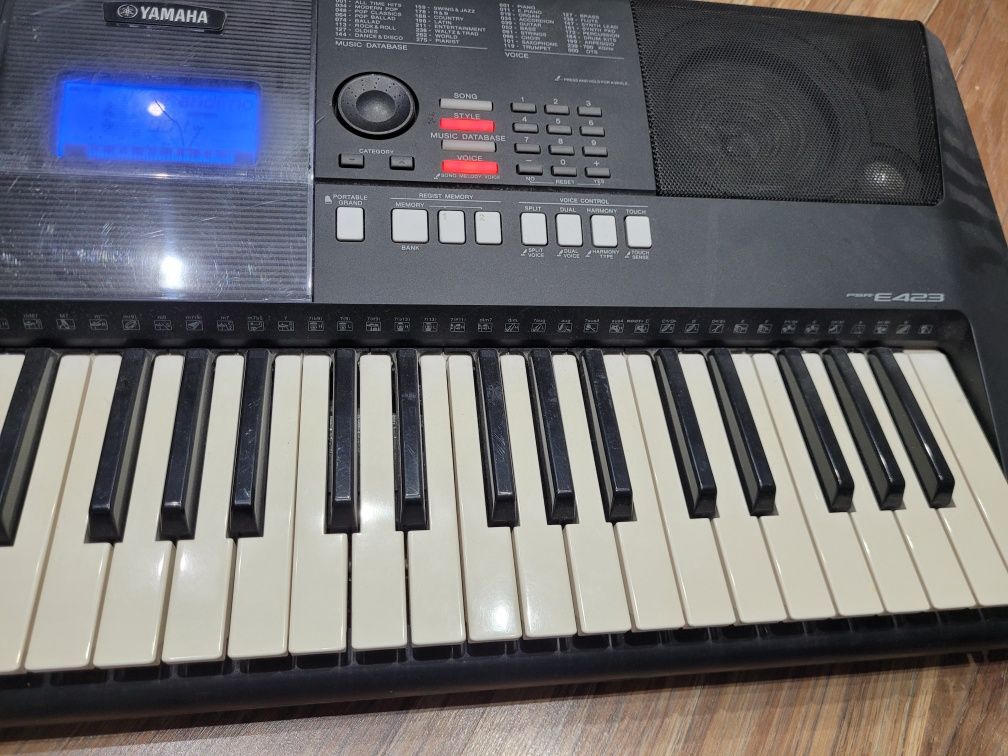 Yamaha par e423 keyboard