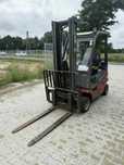 wózek widłowy Linde H18T-03