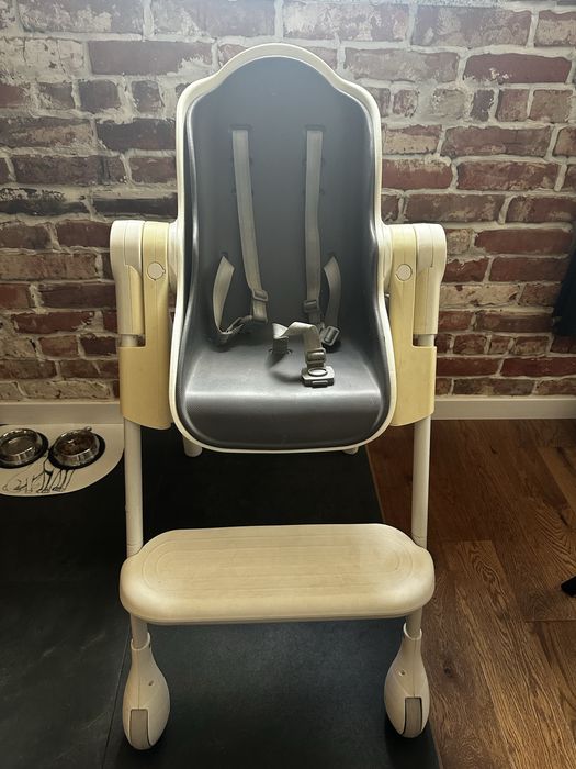 Super wygodne krzeselko do karmienia Oribel