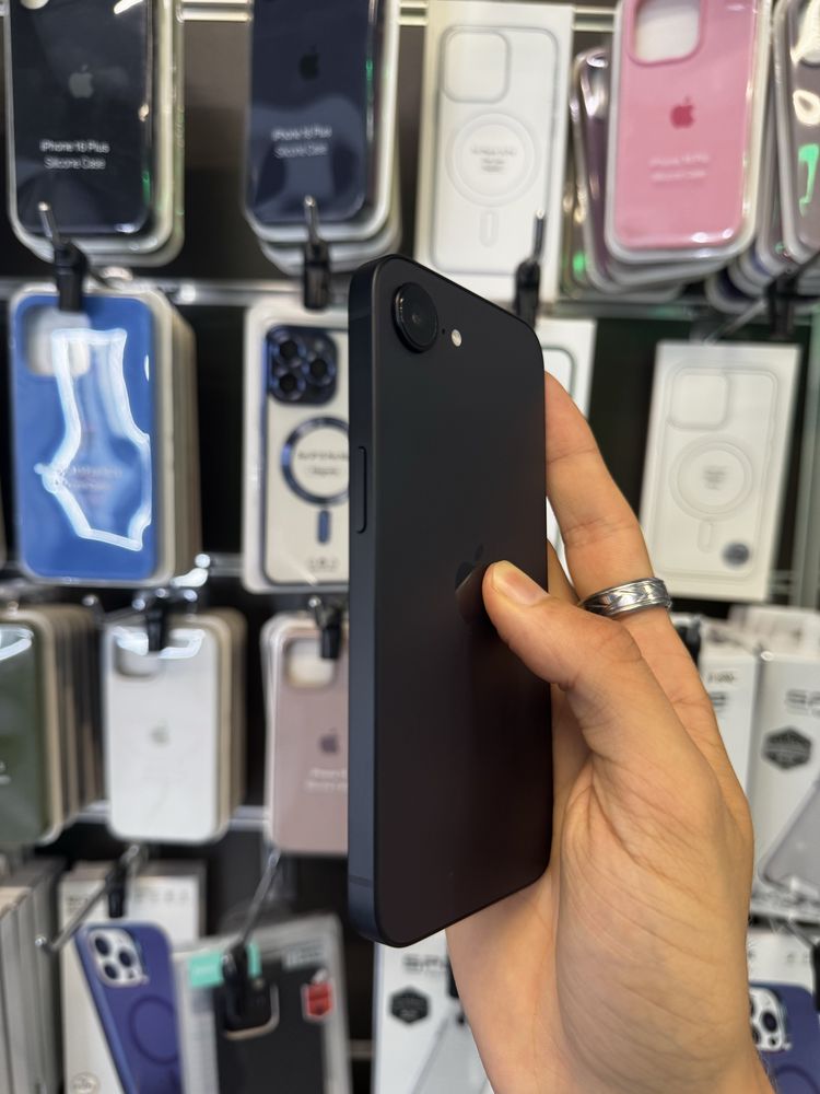 iPhone 16e 128Gb Black Neverlock Від Магазину Новий