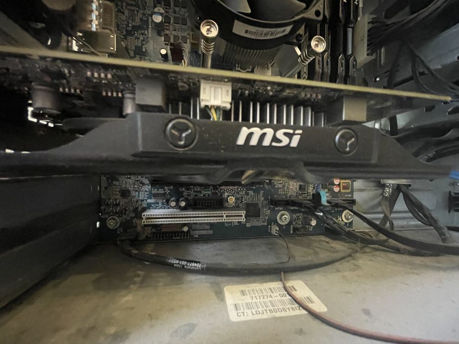 Sprzedam kompute do gier intel  100% sprawny