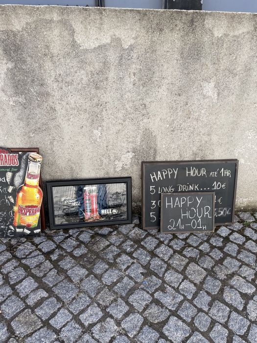 Reclames publicitários de várias marcas