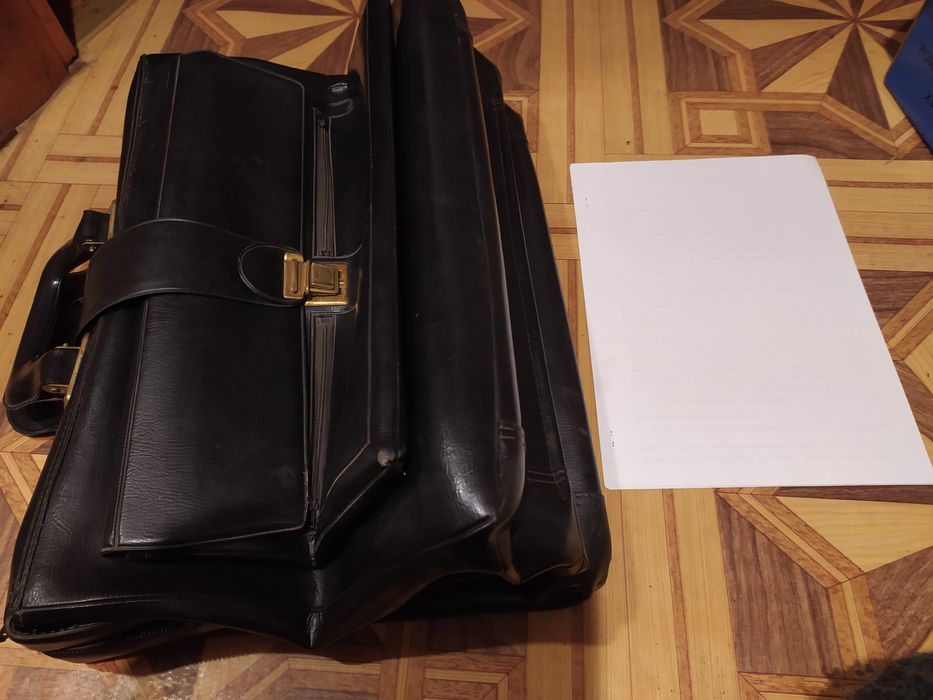 Портфель радянських часів