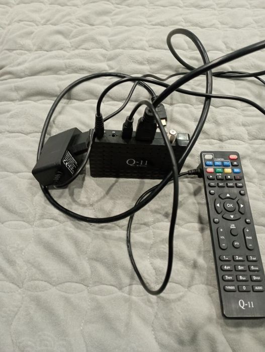 Тюнер Q-11.   .    .