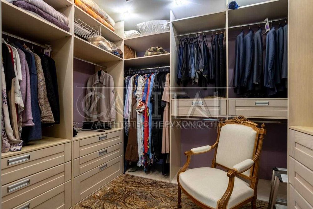 Оренда / Будинок / 1200 м2 / Іванковичі / вул. Авіаторів, 48