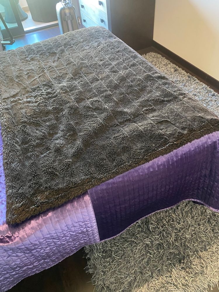 Conjunto colcha + manta de pé da cama + 9 almofadas