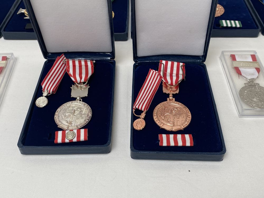 Condecorações medalhas militares polícia