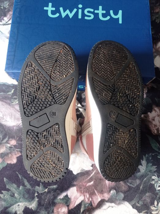 Buty dla dziewczynki