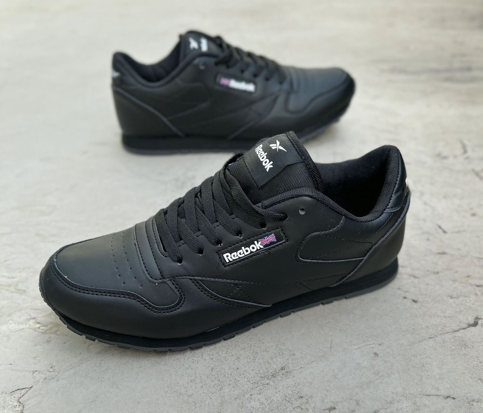 Reebok czarne nowe buty sportowe czarne Reebok