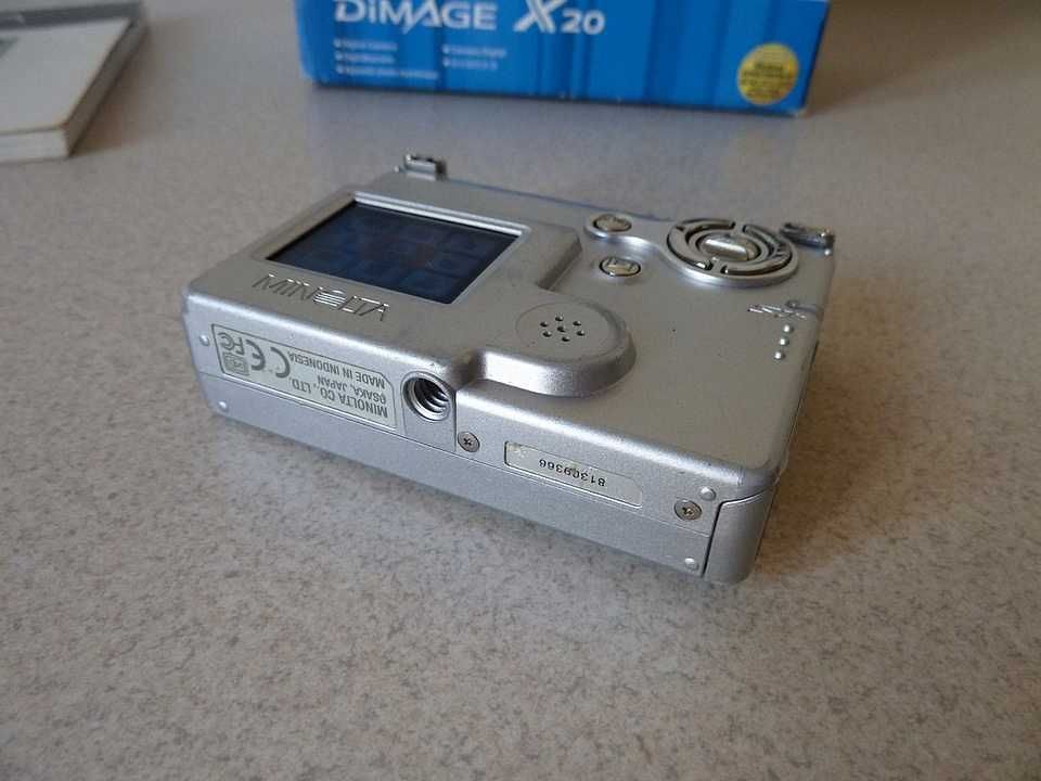 Minolta DIMAGE X20 - aparat cyfrowy
