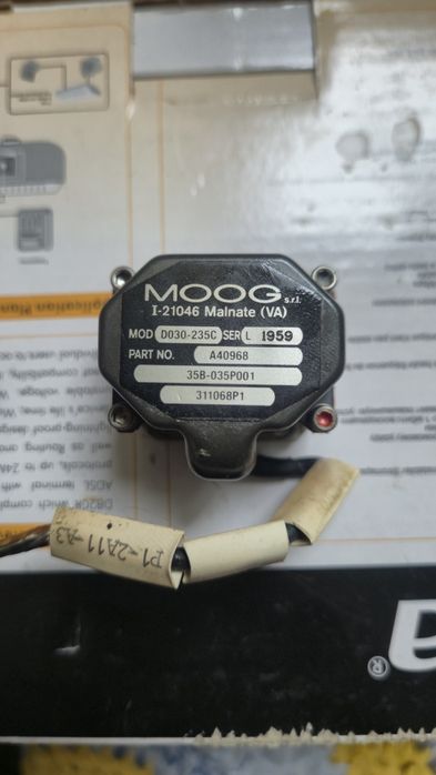 Сервоклапан, сервопривод  MOOG D030-235С