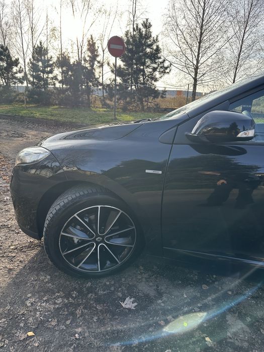 Ranault megane ( меган ) 3 хэтчбек. Bose. 1.5 dci. Механика