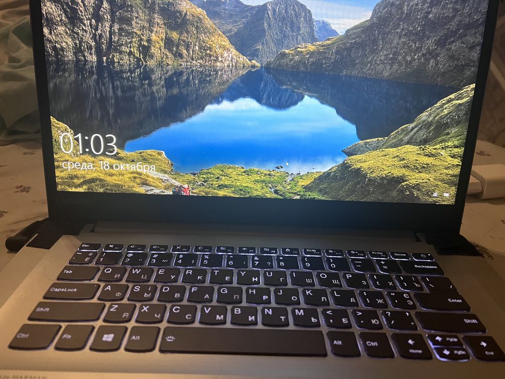 Ноутбук Lenovos ideapad 320s