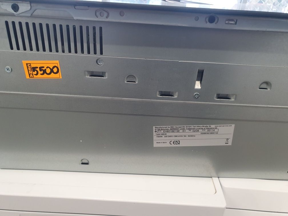 Nowa płyta indukcyjna Siemens EH601BE15E ze zintegrowanym wyciągiem