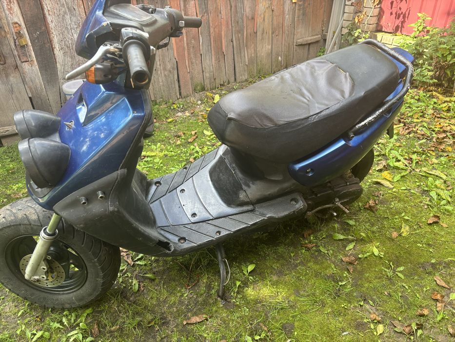 ТЕРМІНОВО Продам скутер ямаха бвс 100