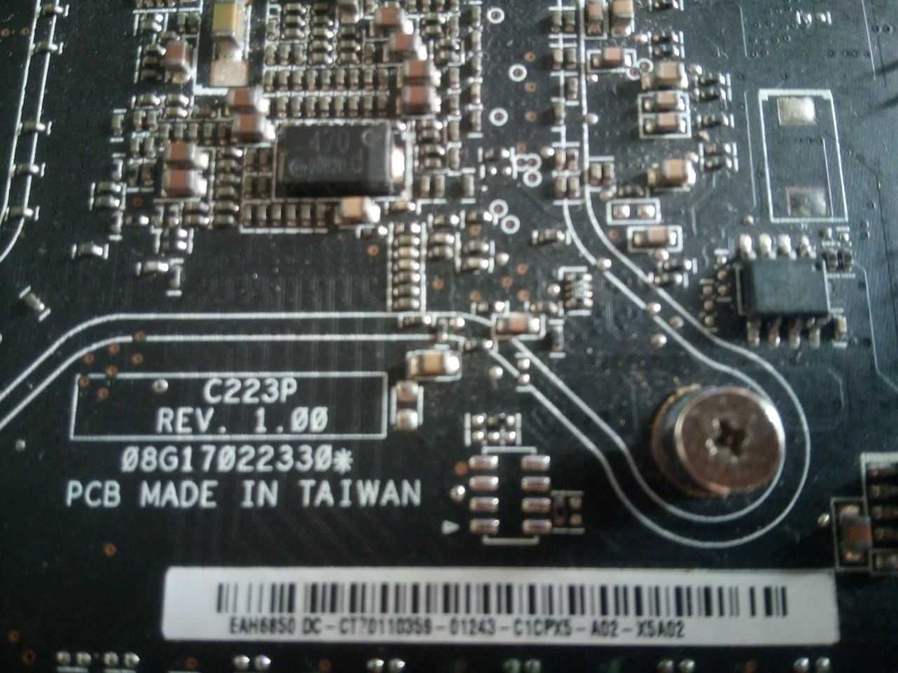 Видеокарта Asus PCI-E Radeon HD6850 1GB DDR5 Нерабочая на запчасти