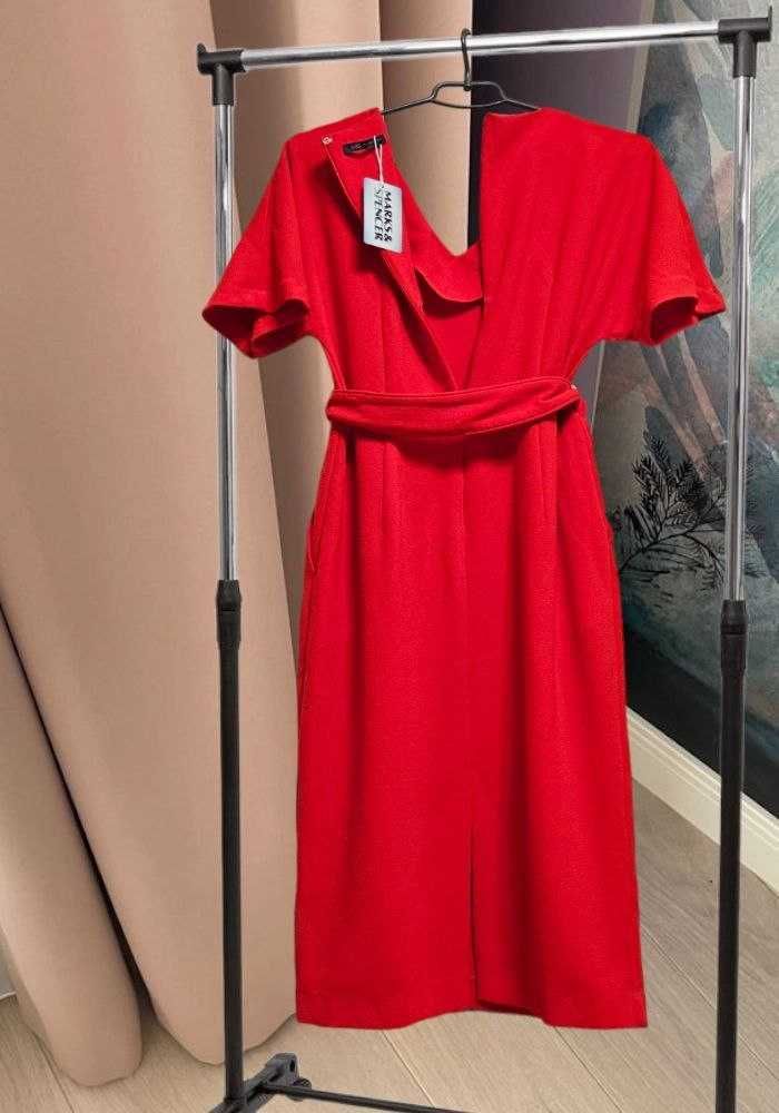 Красное платье с карманами Marks&Spencer, р. М