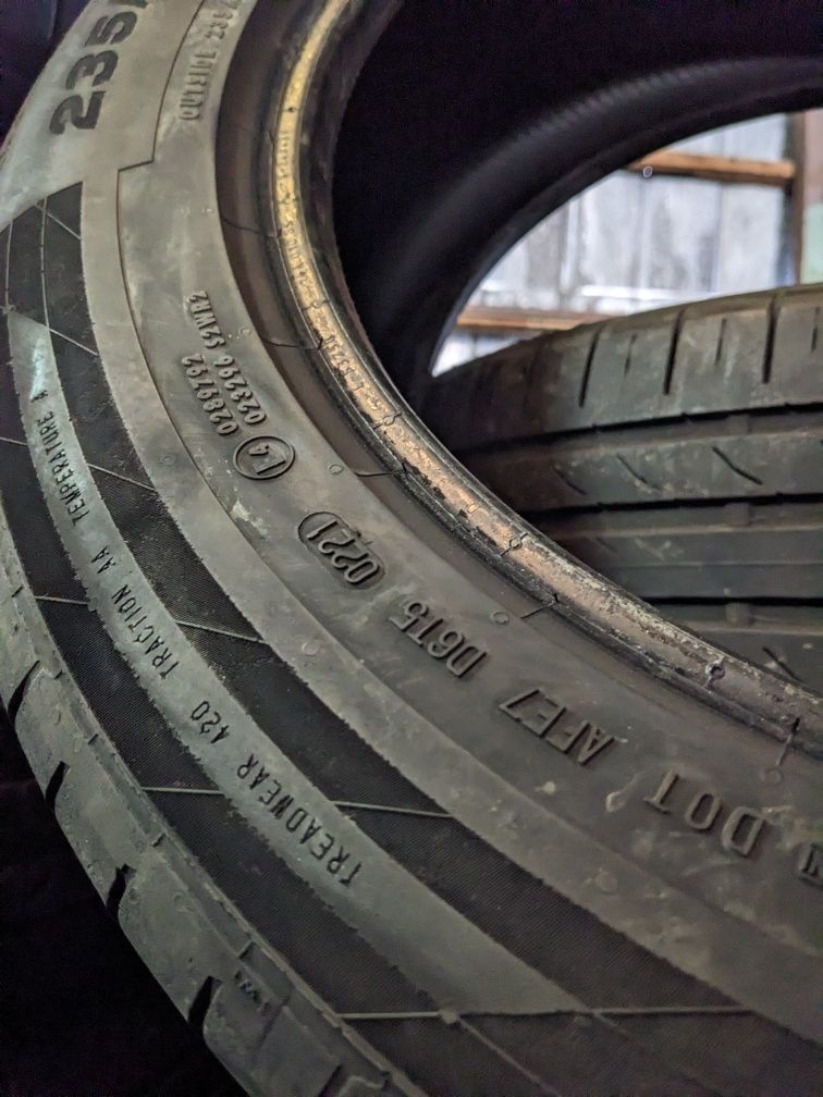 235/55R19 Continental літо комплект