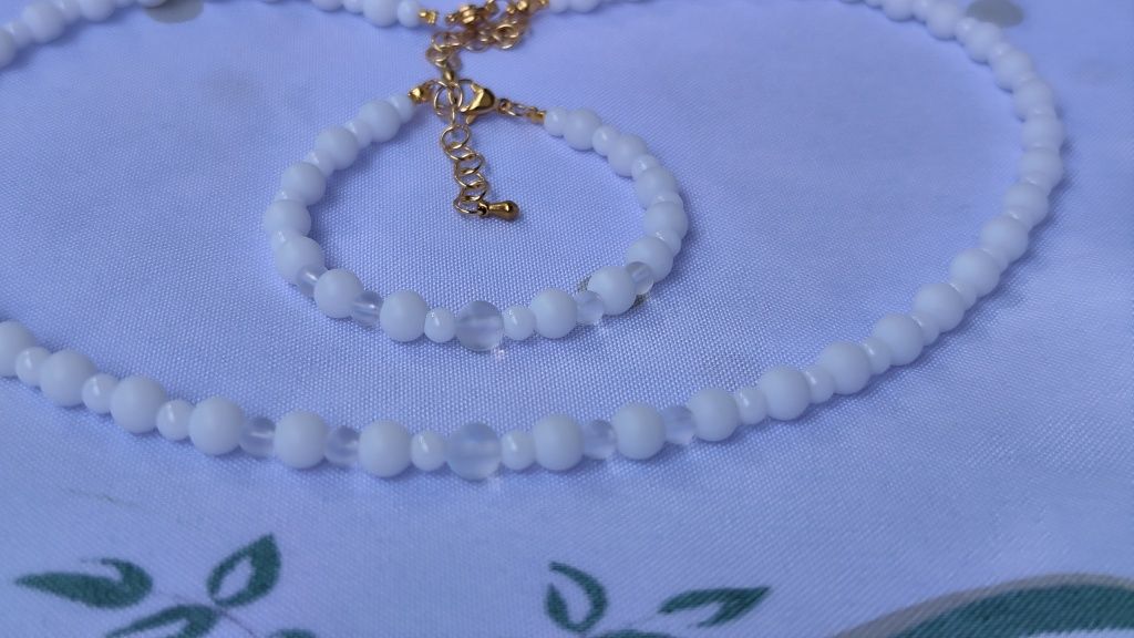 Zestaw biżuterii naszyjnik bransoletka z kamieni naturalnych Agat