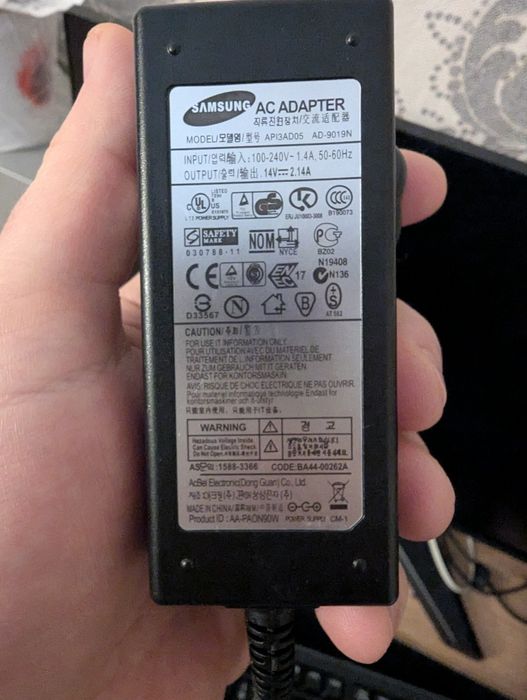 Блок живлення для ноутбука, або монітора  Samsung 30W 14V 2.14 A 6.5x4