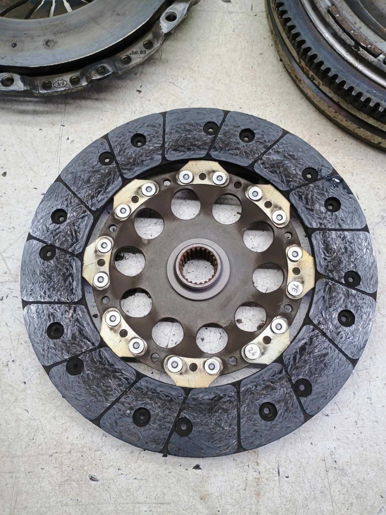 Sprzęgło dwumas tarcza docisk ŁADNE Audi A4 B5 VW Passat B5 1.8 turbo
