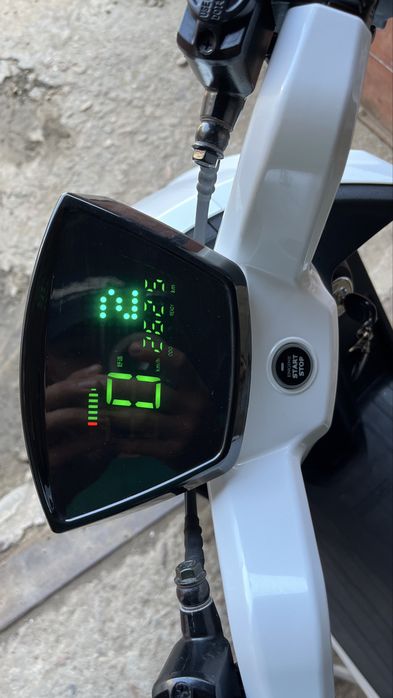 Электроскутер AIMA M3 Li (White) 1440 Wh