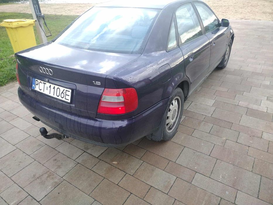 Audi a4 1.6 benzyna