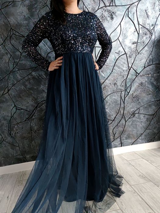 Długa tiulowa sukienka błyszcząca z cekinami wieczorowa rozmiar 2xl 44