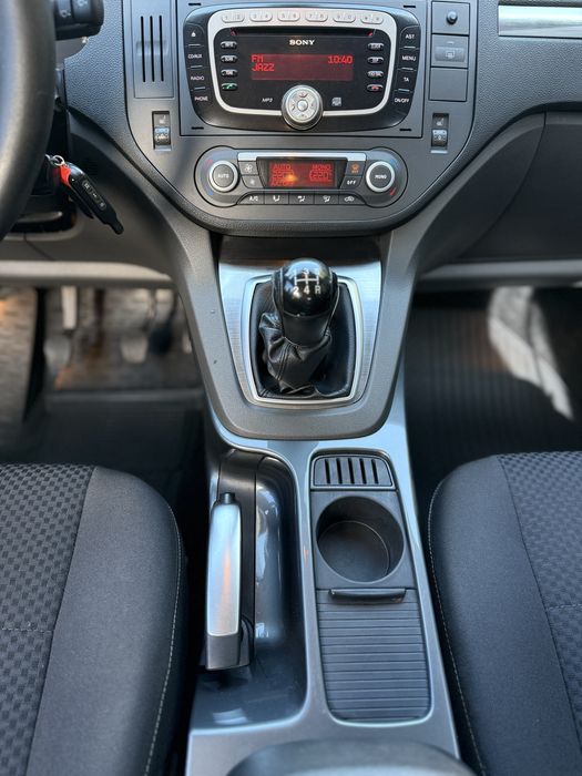 Ford c-max 2009 restailyng