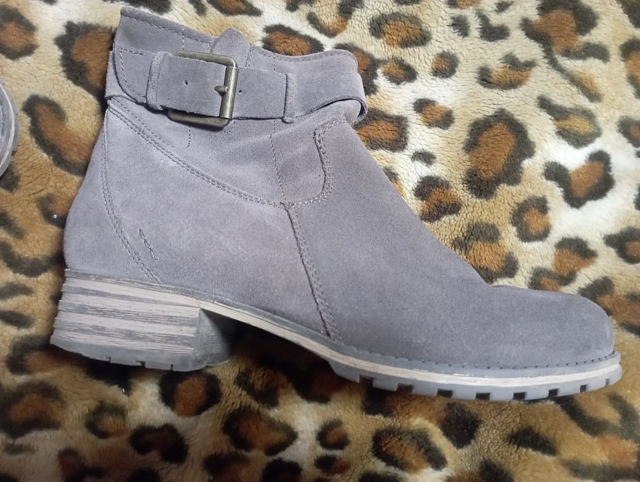 Сапоги осінні жіночі