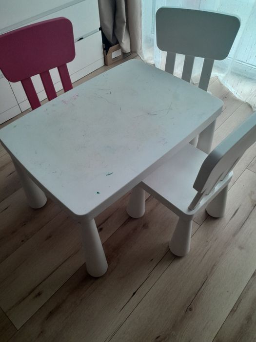 I K E A zestaw 3 szt. krzesełka + stół 77/55 cm