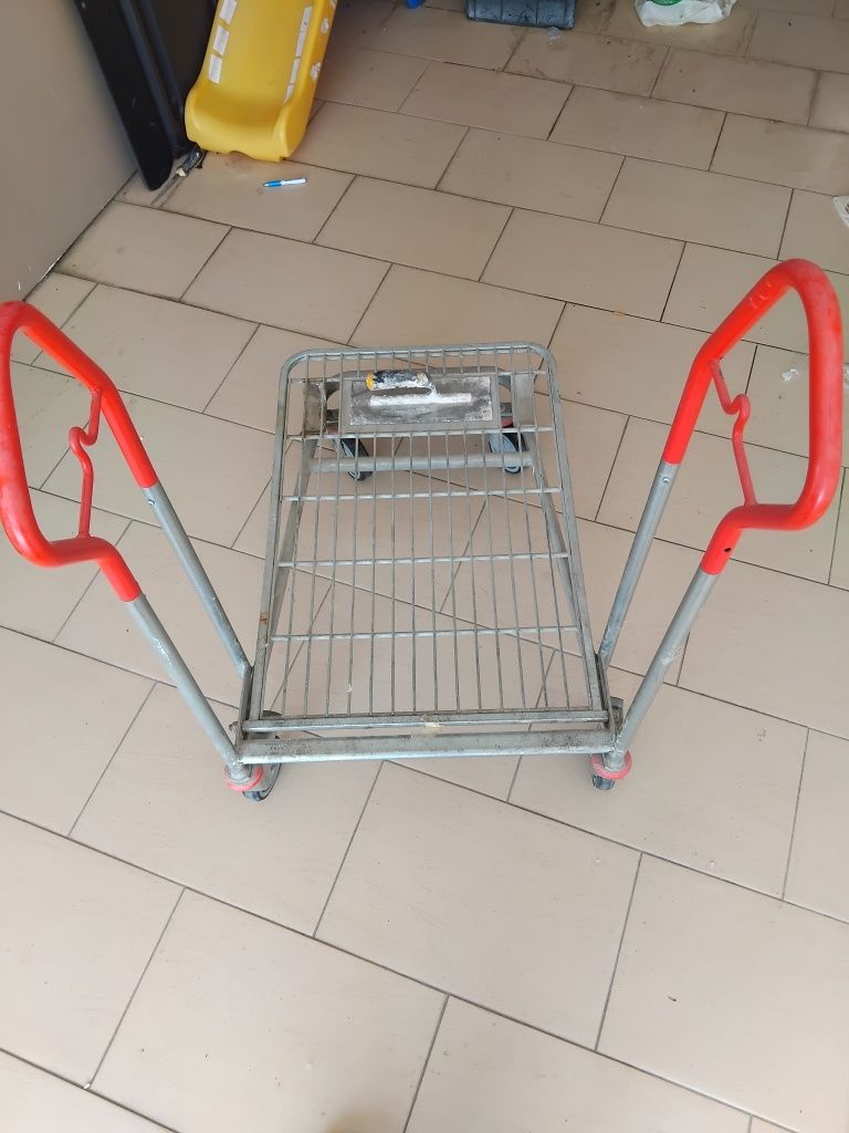 Vendo carrinho de cargas