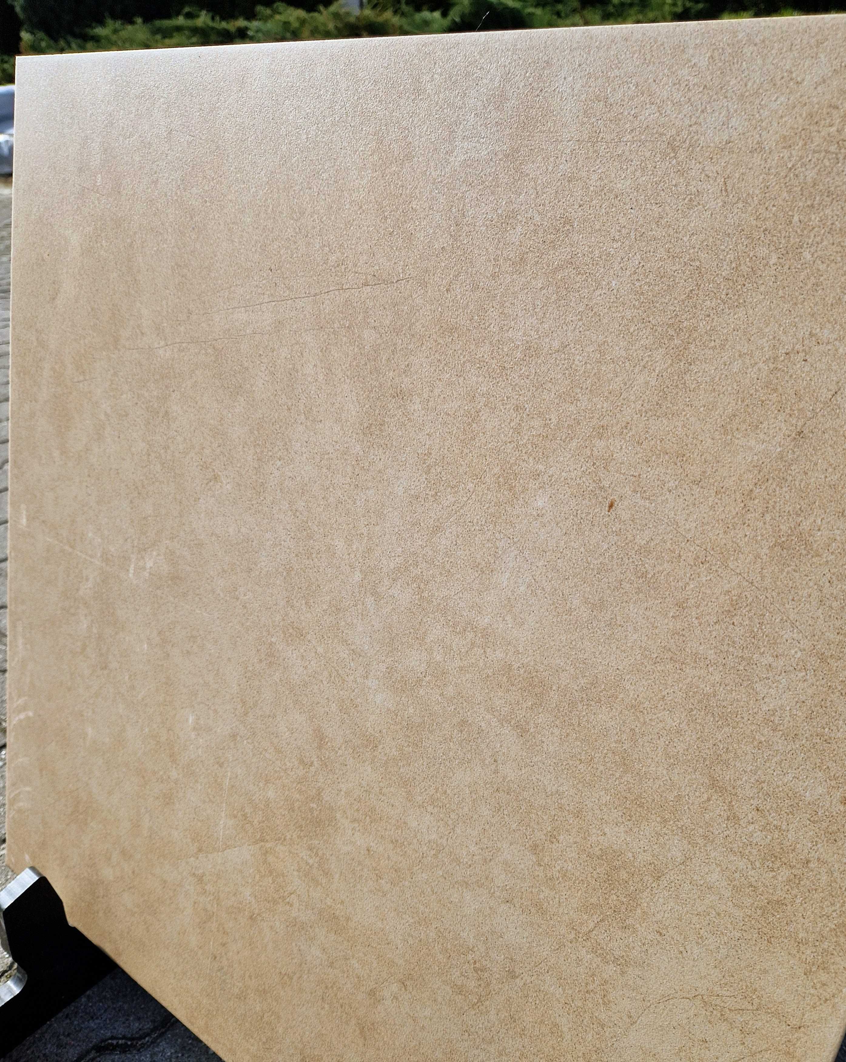 Nowoczesne płytki gresowe podłogowe matowe 60×60 Qubus Beige g2 kamień