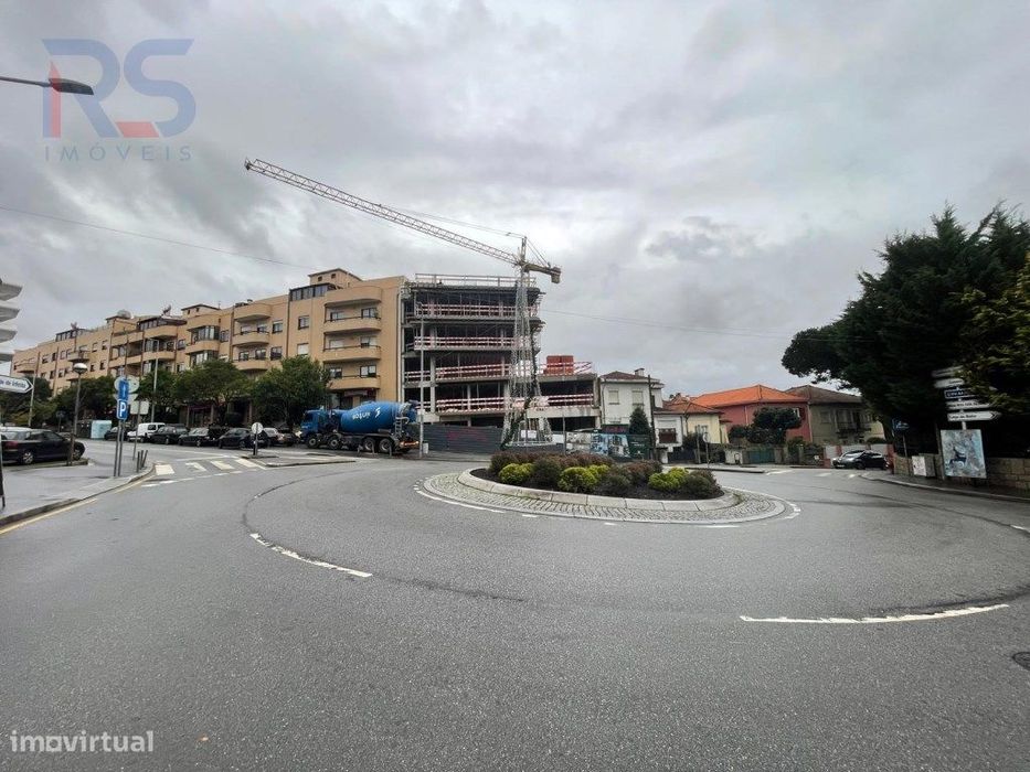 T2 garagem fechada 2 carros