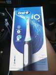 Oral-B iO series 3