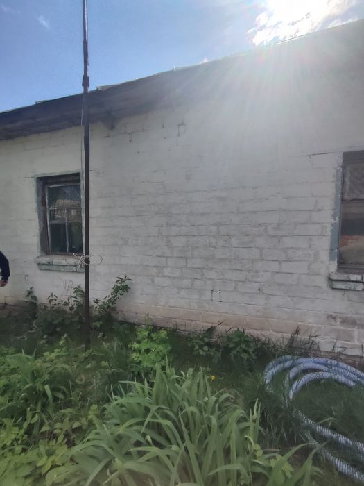 Будинок зі зручностями 10 км від міста