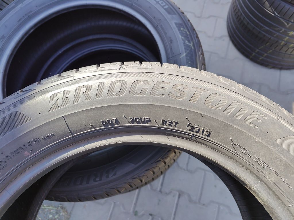 225/55/17 Bridgestone Turanza T001 komplet