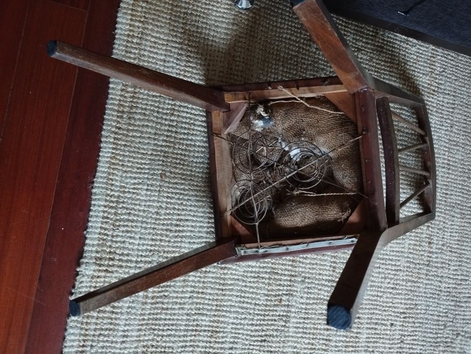Cadeira vintage bom estado