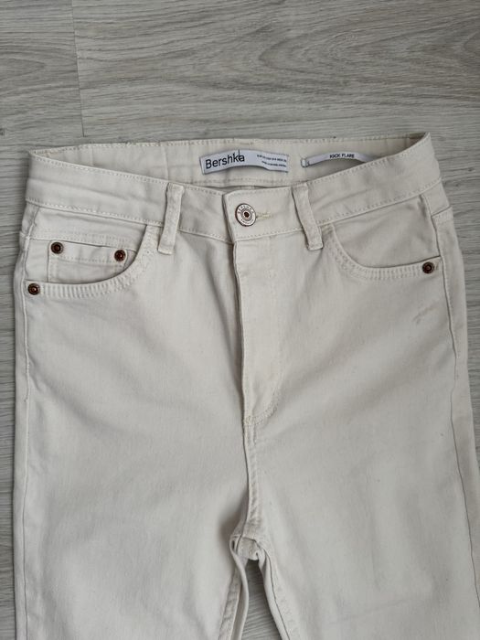 Calças Bershka Cropped flare