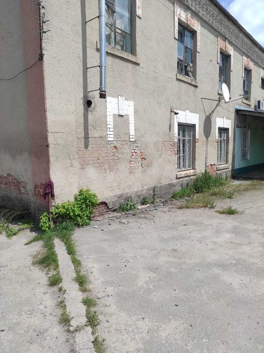 Частина вбудованого приміщення,  площею 103,4 кв.м., Хмельницька обл.