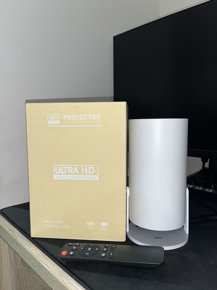 HY300 Pro Mini Портативний проектор