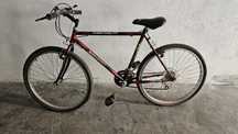 Bicicleta antiga montanha