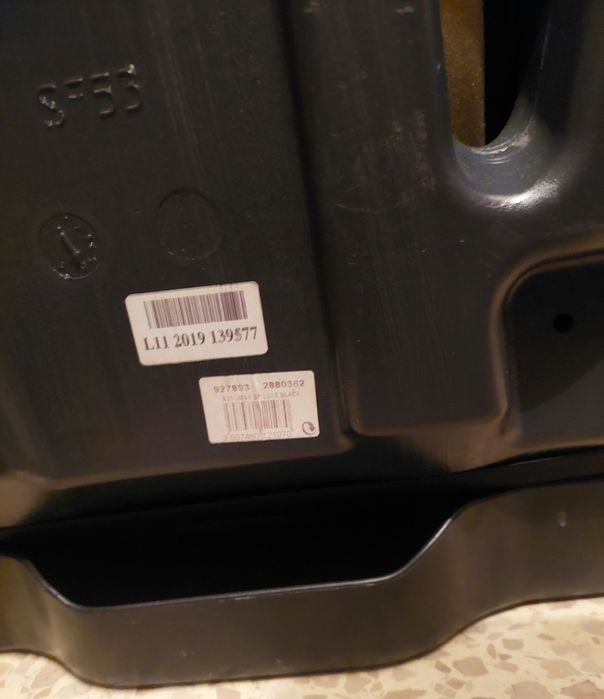 Vendo cadeira criança para carro.
Excelente estado.
Entrega em mão.