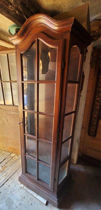 Drewniana witryna gablota stara