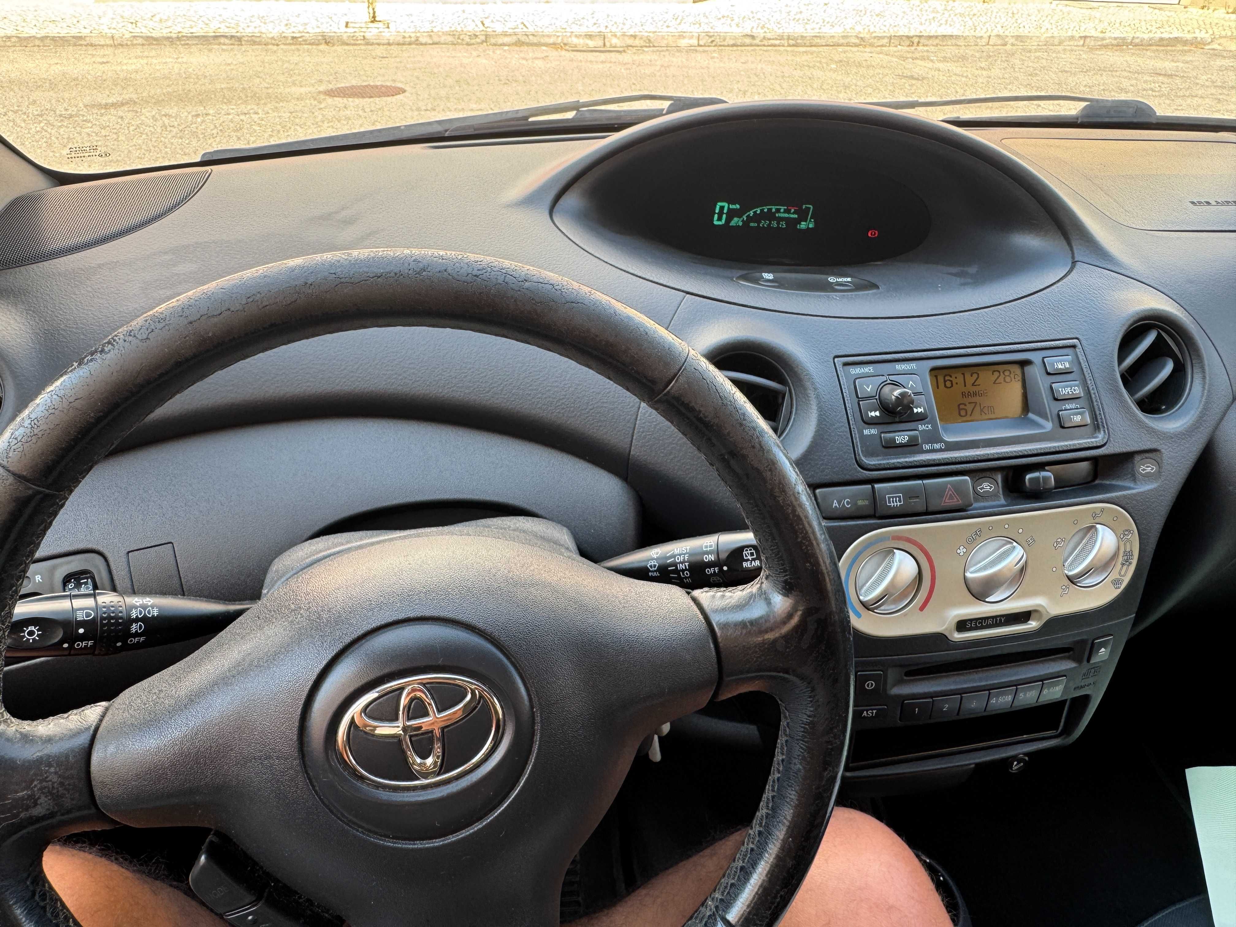 Toyota YARIS C/220 mil Km de 2003 e AC