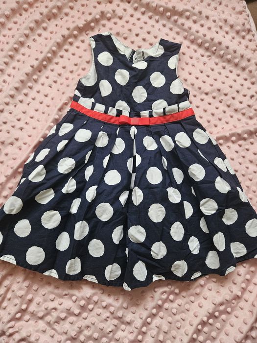 Sukienka r.110 w groszki